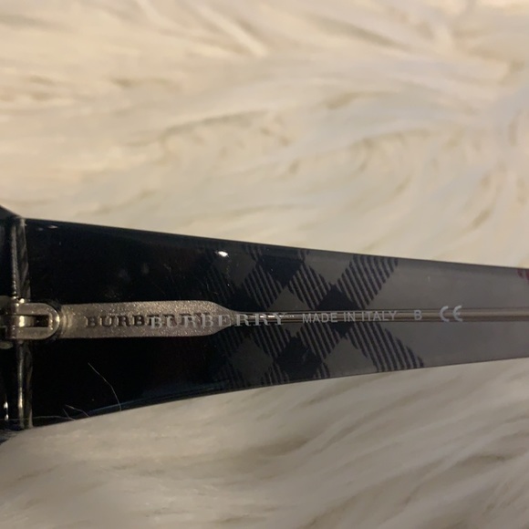 IOB EUC BURBERRY Black Sunglasses w/ Case & Cloth - Picture 7 of 15